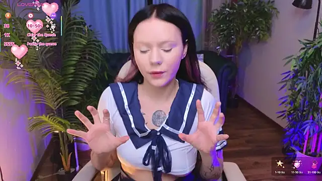 kittenlolla online show from 7, 4, 2026