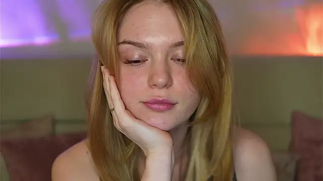 cyberl0ve  online show from 29, 3, 2026