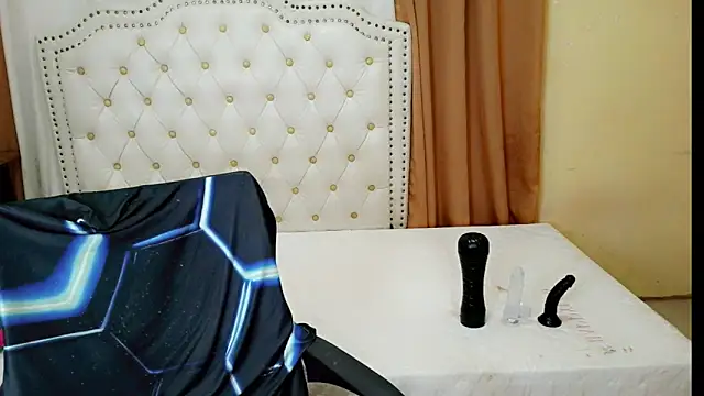 Snapshot of Seductive_sophie chatting on 30, 5, 2026 Seductive sophie online show from 30, 5, 2026