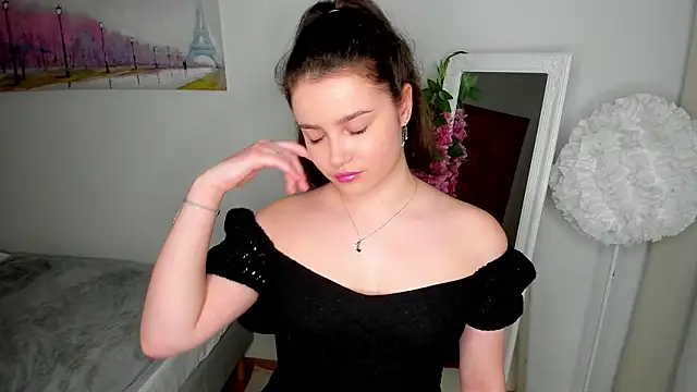 Snapshot of rizz_caprice chatting on 1, 3, 2026 rizz caprice online show from 1, 3, 2026