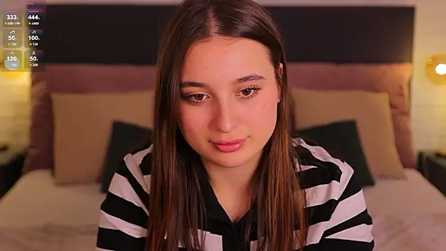 Nicole De Lux online show from 26, 3, 2026