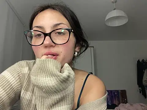 Ellamay06 online show from 9, 3, 2026