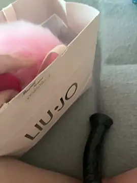 sexy banny  online show from 3, 3, 2026