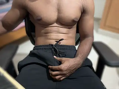 Snapshot of kratosTheHunk chatting on 8, 6, 2026 kratosTheHunk online show from 8, 6, 2026
