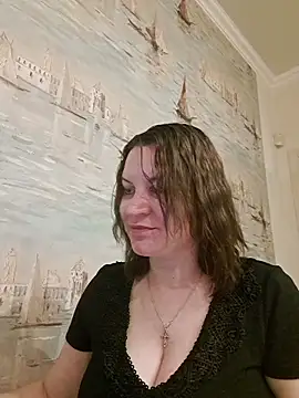 LaraHarper online show from 8, 4, 2026