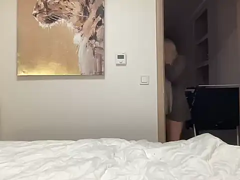 Mea Blondiee online show from 1, 3, 2026