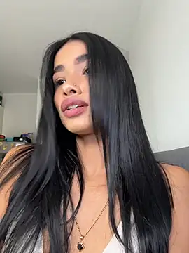 Bella Smithe online show from 22, 4, 2026