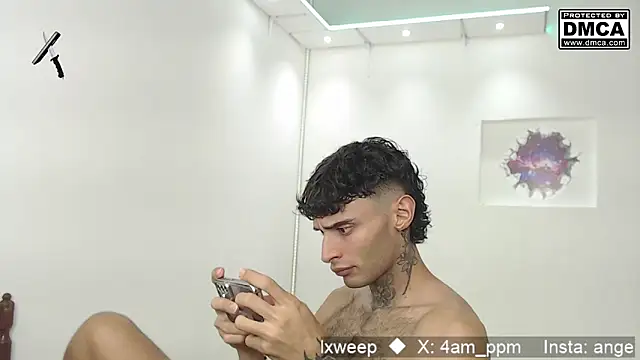 yourxcyberxangel online show from 4, 4, 2026