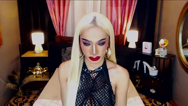 KieraLee online show from 2, 6, 2026