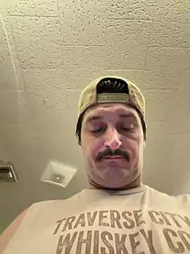 PoundedCajunGuy93 online show from 8, 7, 2026
