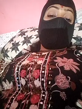 Couple hot999 online show from 3, 5, 2026