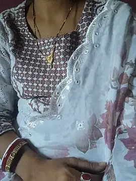 Couple hot999 online show from 29, 4, 2026