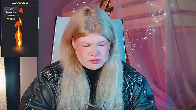 LilithNlsn online show from 19, 4, 2026