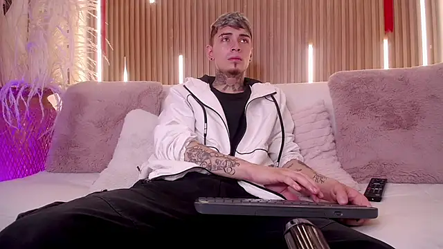 Max Hader  online show from 6, 3, 2026