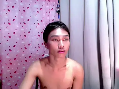 pinoymorenolover xx online show from 4, 3, 2026