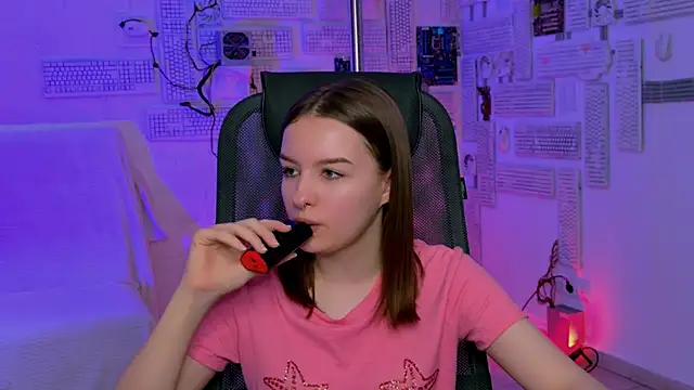Snapshot of KellieBanshe chatting on 15, 6, 2026 KellieBanshe online show from 15, 6, 2026