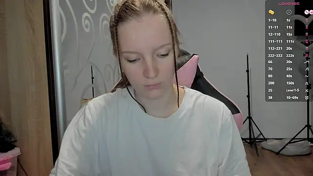 Mary Blu online show from 11, 10, 2025