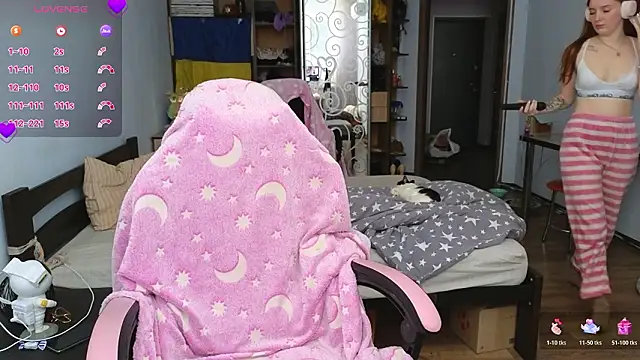 Snapshot of Mary_Blu chatting on 1, 2, 2026 Mary Blu online show from 1, 2, 2026