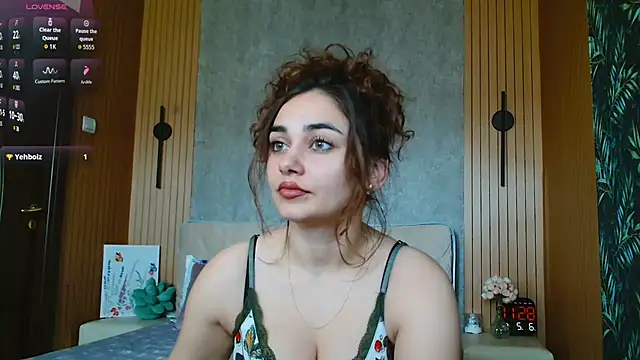 Snapshot of KatarinaHeaven chatting on 6, 5, 2026 KatarinaHeaven online show from 6, 5, 2026