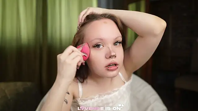 LeahAllsop online show from 8, 5, 2026