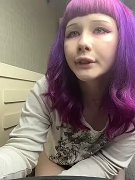 AlexaGudz online show from 6, 4, 2026