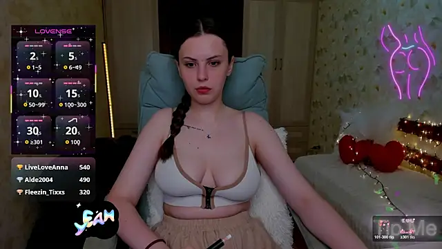 LoraTempt online show from 26, 5, 2026