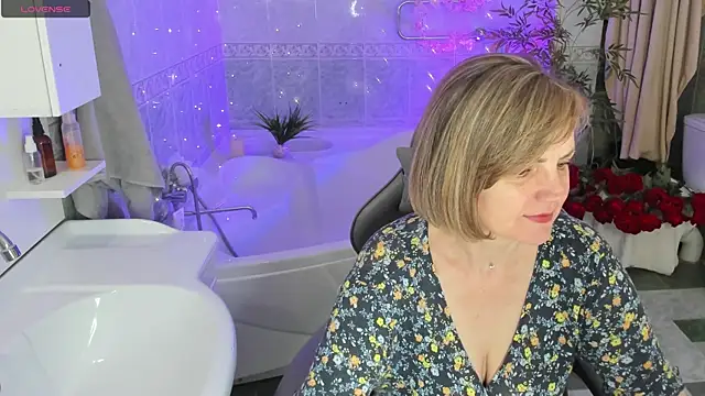 BettyGibsonn online show from 18, 5, 2026