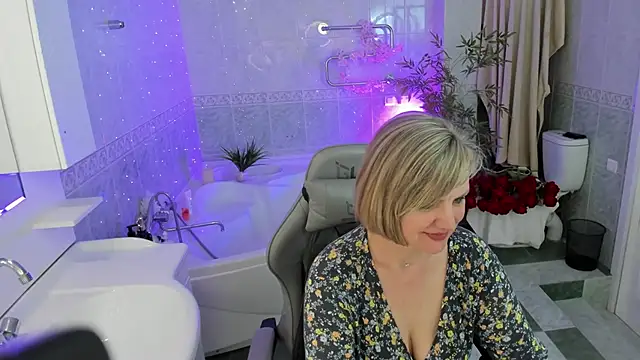 BettyGibsonn online show from 27, 4, 2026