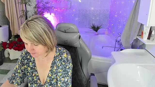 BettyGibsonn online show from 16, 5, 2026