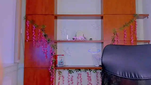 Snapshot of aria_wild_ chatting on 18, 6, 2026 aria wild online show from 18, 6, 2026