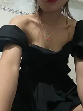 Mimi pussy online show from 13, 4, 2026