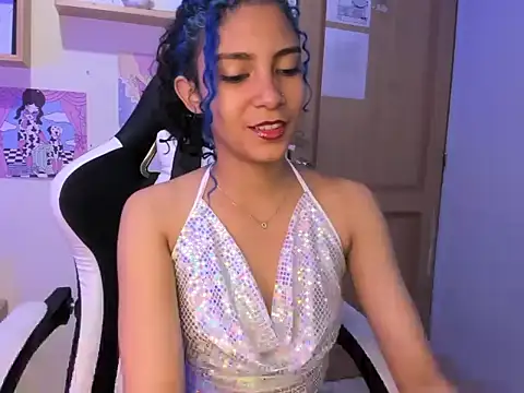 Franchezcaa  online show from 28, 4, 2026