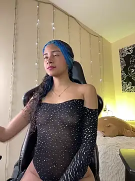 Franchezcaa  online show from 20, 5, 2026