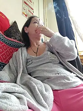 anayss17 online show from 14, 4, 2026