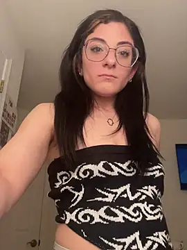 Mariyyumyums online show from 18, 4, 2026