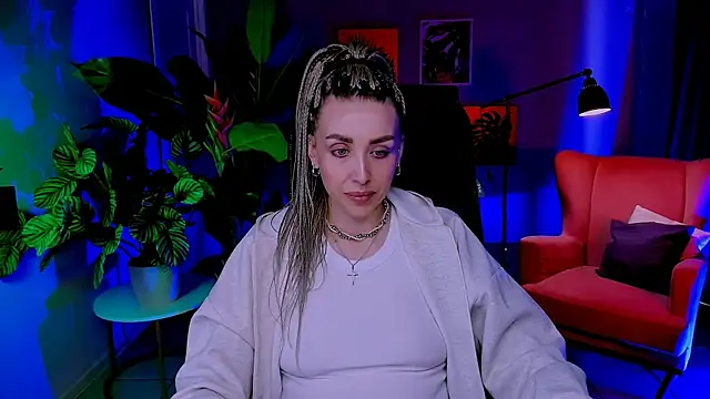 Snapshot of MonicaRiley chatting on 27, 4, 2026 MonicaRiley online show from 27, 4, 2026