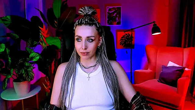 Snapshot of MonicaRiley chatting on 24, 4, 2026 MonicaRiley online show from 24, 4, 2026