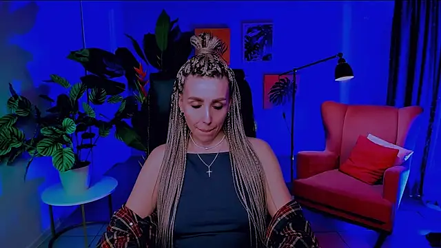 MonicaRiley online show from 15, 4, 2026