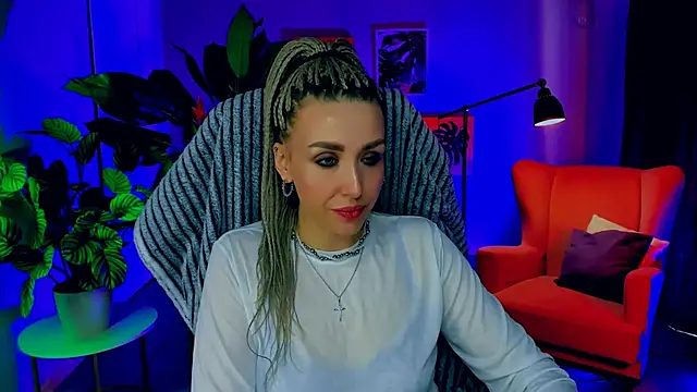 Snapshot of MonicaRiley chatting on 23, 4, 2026 MonicaRiley online show from 23, 4, 2026