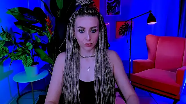 Snapshot of MonicaRiley chatting on 12, 5, 2026 MonicaRiley online show from 12, 5, 2026
