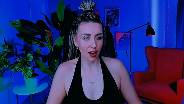 Snapshot of MonicaRiley chatting on 17, 5, 2026 MonicaRiley online show from 17, 5, 2026