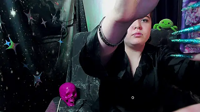 Snapshot of _little_monsterrr_ chatting on 3, 3, 2026 little monsterrr online show from 3, 3, 2026