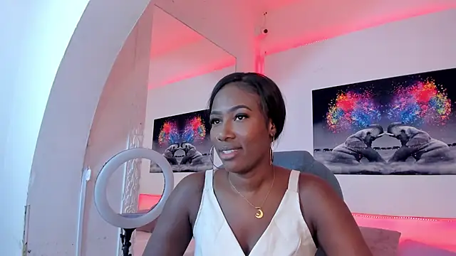 Snapshot of rosi_cooper chatting on 7, 5, 2026 rosi cooper online show from 7, 5, 2026