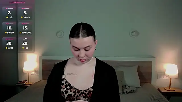 HermioneMoon online show from 25, 3, 2026