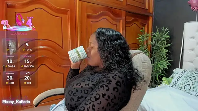ebony katterin online show from 27, 5, 2026