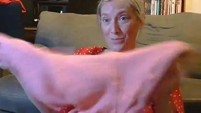 Snapshot of MistyMountains96 chatting on 11, 6, 2026 MistyMountains96 online show from 11, 6, 2026