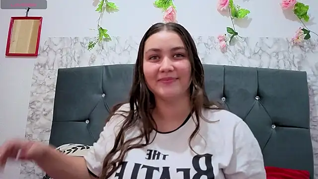 Snapshot of Mikaellaginx chatting on 2, 3, 2026 Mikaellaginx online show from 2, 3, 2026