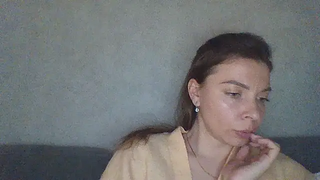 Luna2547 online show from 7, 4, 2026