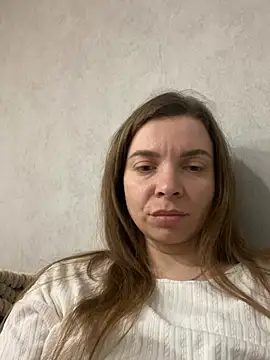 Luna2547 online show from 6, 3, 2026