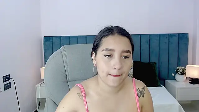 taylor kelsiee online show from 2, 4, 2026